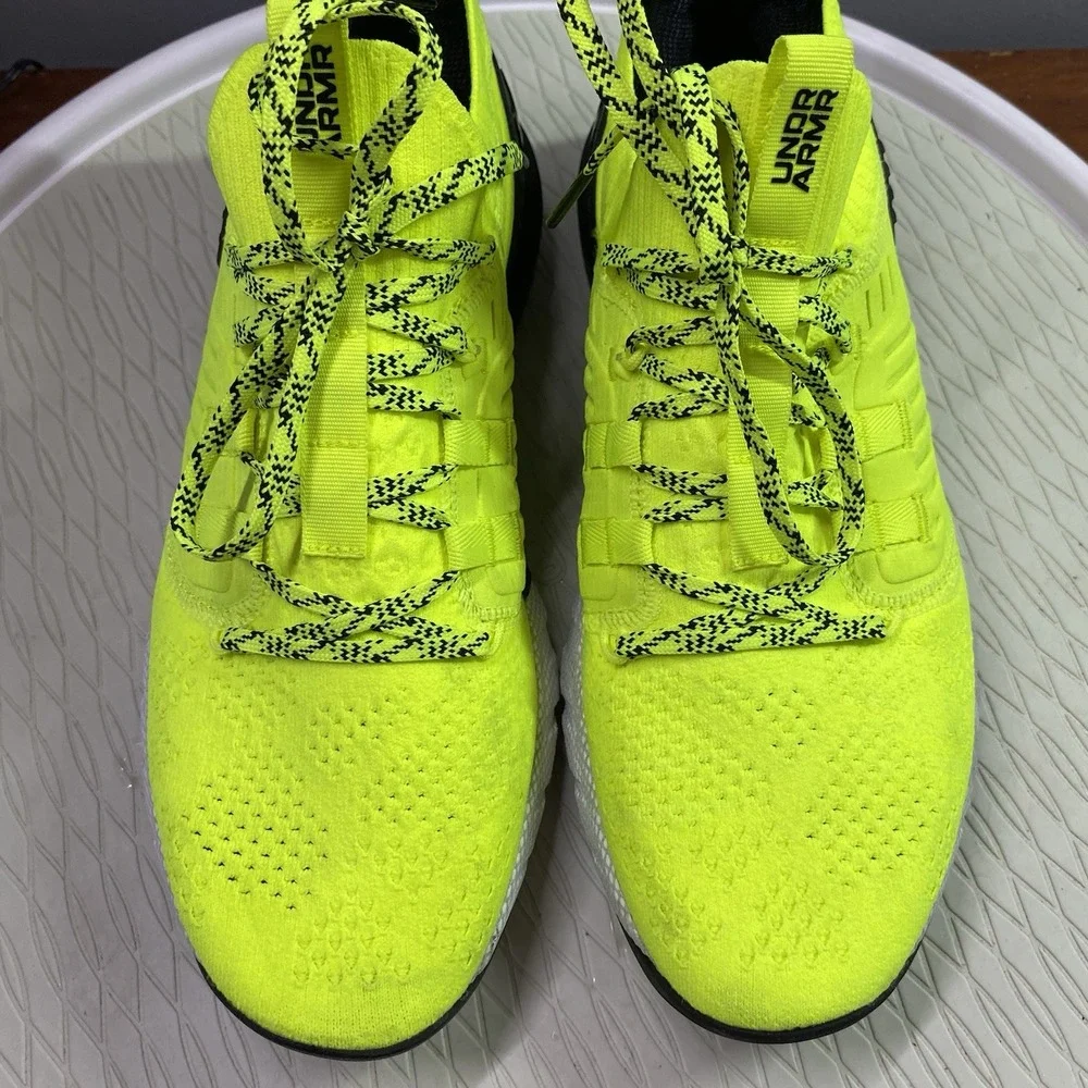 Under‎ Armour UA Project Rock 3 HOVR Volt Mens Yellow& Black Sneaker Sz9